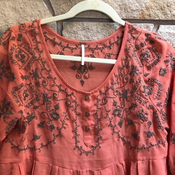 Free People Pennies Sequel Embroidered Top coral Peach small boho sheer - Picture 4 of 9